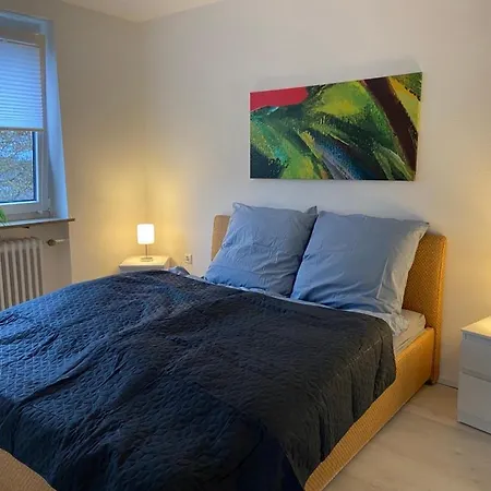 Moderne 2-zimmer Dg-wohnung Mit Sued-balkon Und Blick Ins Gruene * Sindelfingen